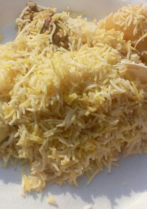 A picture of Chicken biryani.