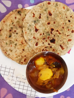 मेथी के पराठे (methi ke parathe recipe in hindi) रेसिपी मुख्य फोटो