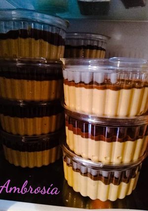 Una foto de Manjarate o mousse de manjar/dulce de leche