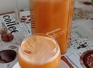 Une photo de Smoothie concombre avec carottes