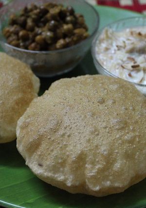 A picture of Navaratri Special Thali(Puri,Kale Chane,Sevai Kheer).