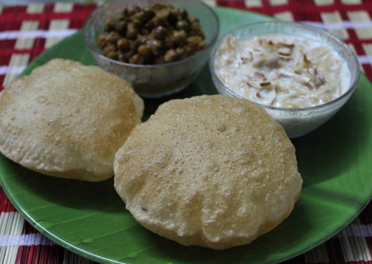 Navaratri Special Thali(Puri,Kale Chane,Sevai Kheer)