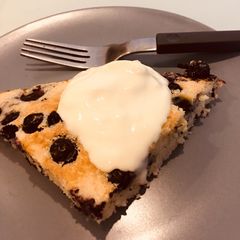 A picture of Baked blueberry pancake.