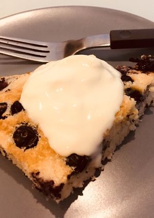 A picture of Baked blueberry pancake.