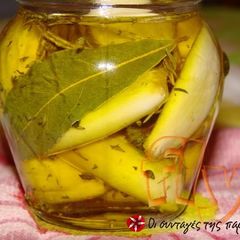 A picture of Fragrant garlic cloves.