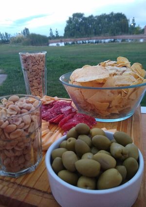 Una foto de Aceitunas caseras en salmuera