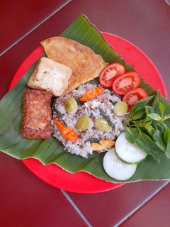 Foto resep Nasi Liwet Kecombrang (Honje) Rice Cooker