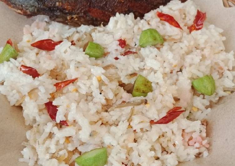 Nasi Liwet teri pete (rice cooker)
