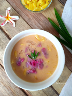 Foto resep Bongko Khas Pontianak dengan buah naga