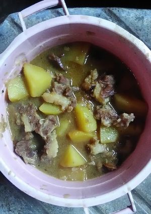 Foto resep Semur daging kentang simple