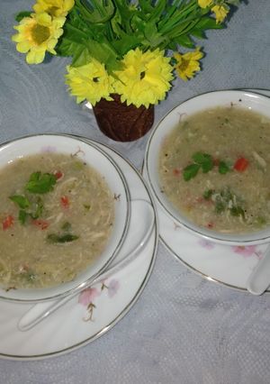 A picture of Chicken & vegetable soup.