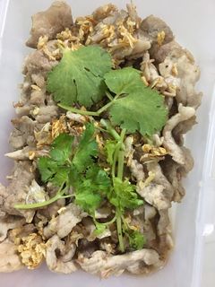 รูปของ “หมูทอดกระเทียม”