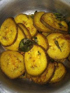 வாழைக்காய் மிளகு வறுவல் (Vaazhaikaai milagu varuval recipe in tamil) செய்முறை முக்கிய புகைப்படம்