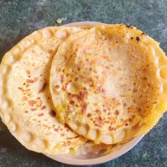 A picture of Puran pori. (Gujrati Sweet).
