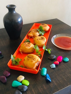 બટેટા વડા (Bateta Vada Recipe In Gujarati) રેસીપી મુખ્ય ફોટો