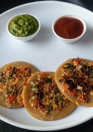 A picture of Brown Bread Mini Uttapam.