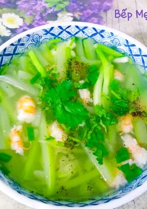 Hình của món Canh bầu nấu tôm.