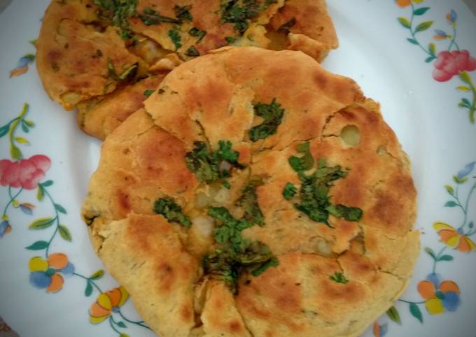 Khasta Stuffed Tandoori kulche