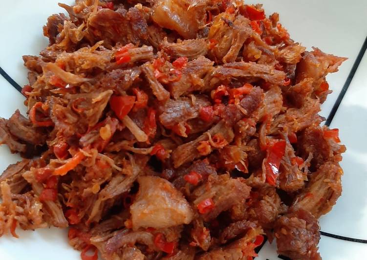 Daging sisit babi khas Bali