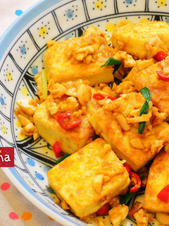醬香蒜味金沙豆腐 [影片示範] 的食譜成品照片