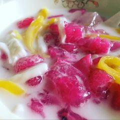 A picture of ทับทิมกรอบ Tubtim Krob.