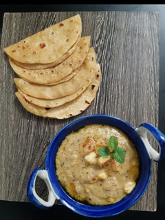 પનીર કોરમા (Paneer Korma Recipe In Gujarati) રેસીપી મુખ્ય ફોટો