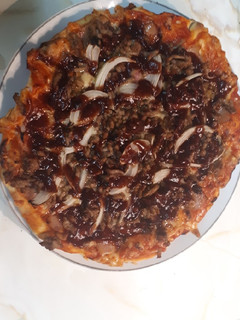 Una foto de Pizza barbacoa😋😊