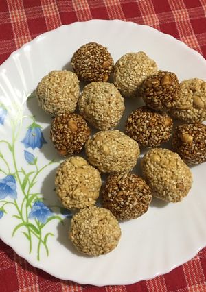 A picture of Til Gud Ladoo.