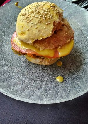 Una foto de Pan para hamburguesa semiintegral💜