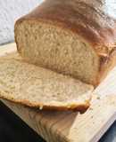 Pan lactal con masa madre