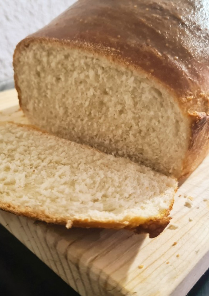 Una foto de Pan lactal con masa madre