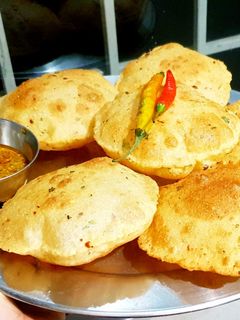 मसाला मिक्स पनीर पूरी (Masala mix paneer puri recipe in hindi) रेसिपी मुख्य फोटो