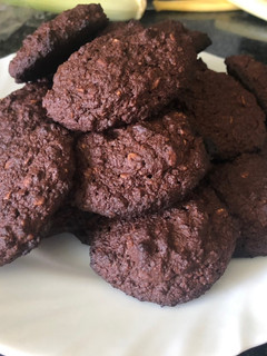 Una foto de Galletas de avena, chocolate y manzana (Mambo/Thermomix)