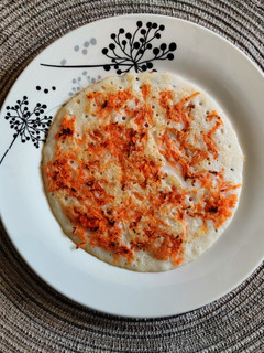 A picture of Carrot utthapam (carrot Dosa).