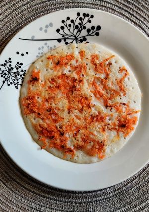A picture of Carrot utthapam (carrot Dosa).