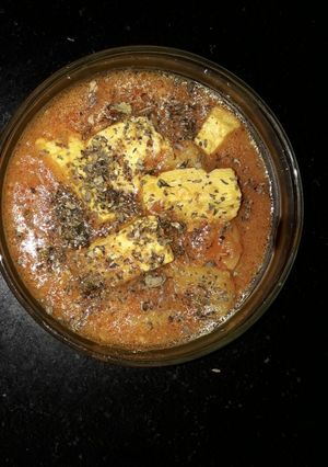 A picture of Potato paneer.