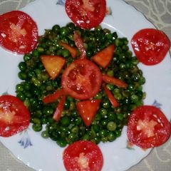 A picture of Fried matar🥗🍅.