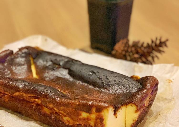 Langkah Mudah untuk Menyiapkan Basque Burnt Cheesecake, Sempurna