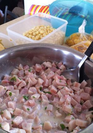 Una foto de Ceviche de pescado (lenguado)