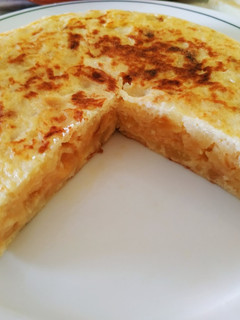 Una foto de Tortilla de patata con cebolla