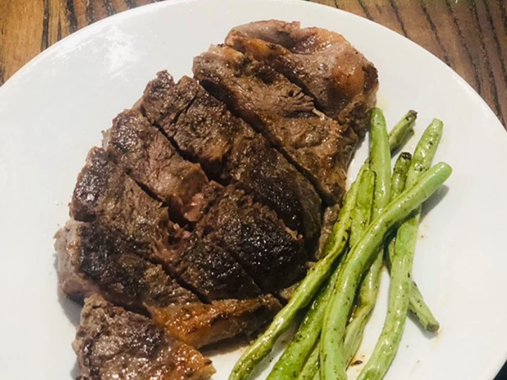 Cara Gampang Membuat Resep Butter Basted Sirloin Steak Home Made ala Rumah Bunda April (pake fry pan/teflon) yang Bikin Ngiler Anti Ribet, Menggugah Selera