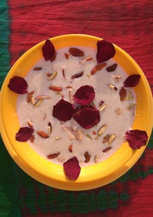 A picture of Rice kheer.