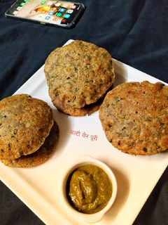 मल्टीग्रेन पूरी (Multigrain puri recipe in hindi) रेसिपी मुख्य फोटो
