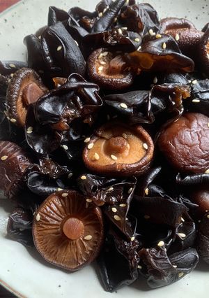 A picture of Black Fungus & Shiitake ‘Tsukudani’.