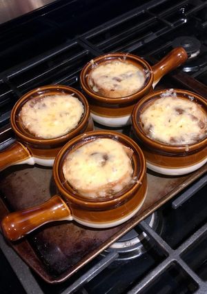A picture of Overnight Crockpot French Onion Soup.