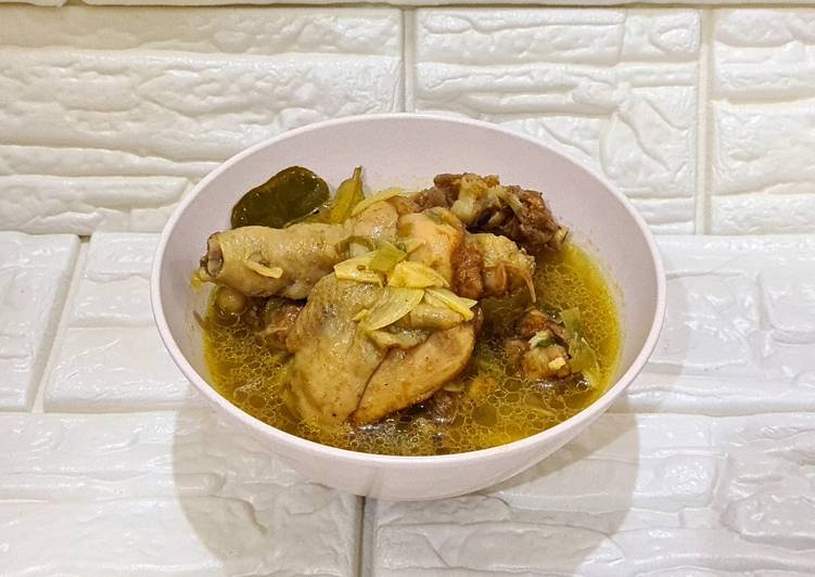 Bagaimana Menyiapkan Soto Ayam, Bisa Manjain Lidah