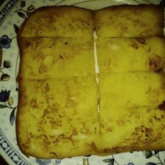A picture of French toast.