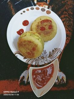 मूंग दाल बर्गर (moong dal burger recipe in Hindi) रेसिपी मुख्य फोटो