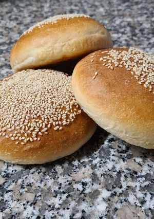 Une photo de Pain burger maison 🏠🍔