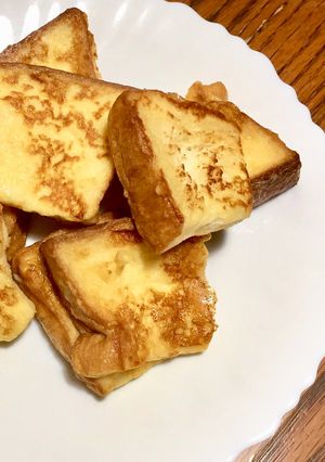 週末早餐的蜂蜜法式吐司🍞 的食譜成品照片